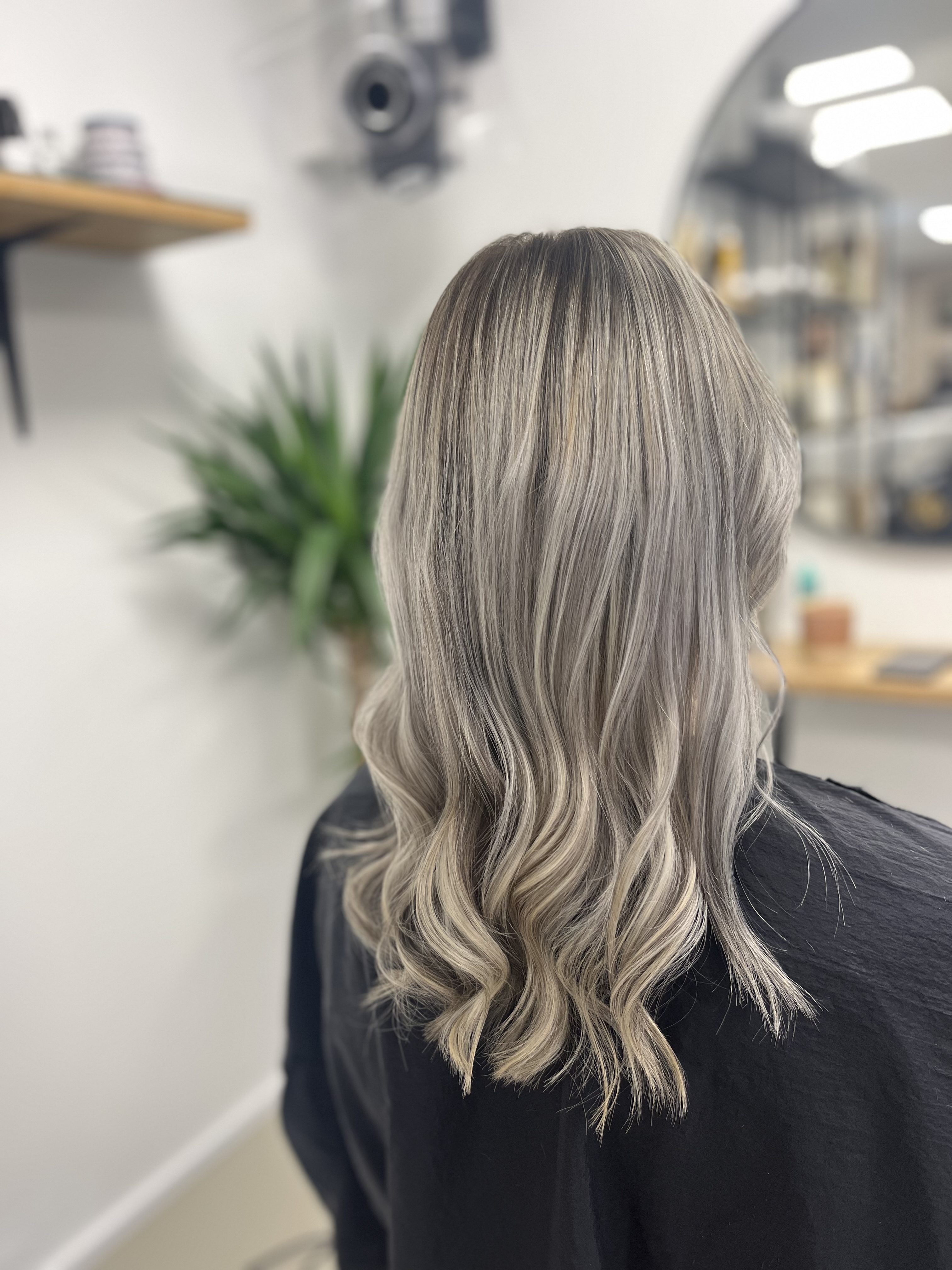 Lyst krøllet hår hos Chao Chao